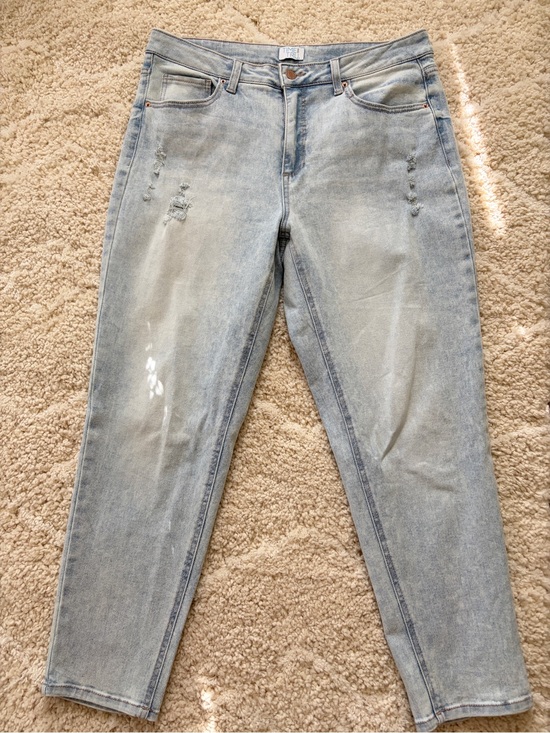 Time and Tru Denim - Time and Tru Light Blue Boyfriend Jeans - Distressed Detail